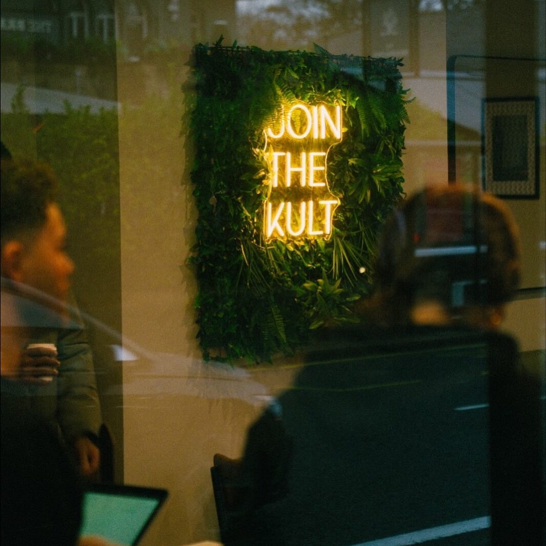 KULT neon sign